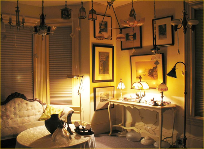 Title: Art Galleries Annapolis Royal Nova Scotia - Description: Interior photo of Harris House Fine Art and Antique Lighting,
Annapolis Royal, NS